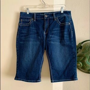 💖Darling Jean Capri💖